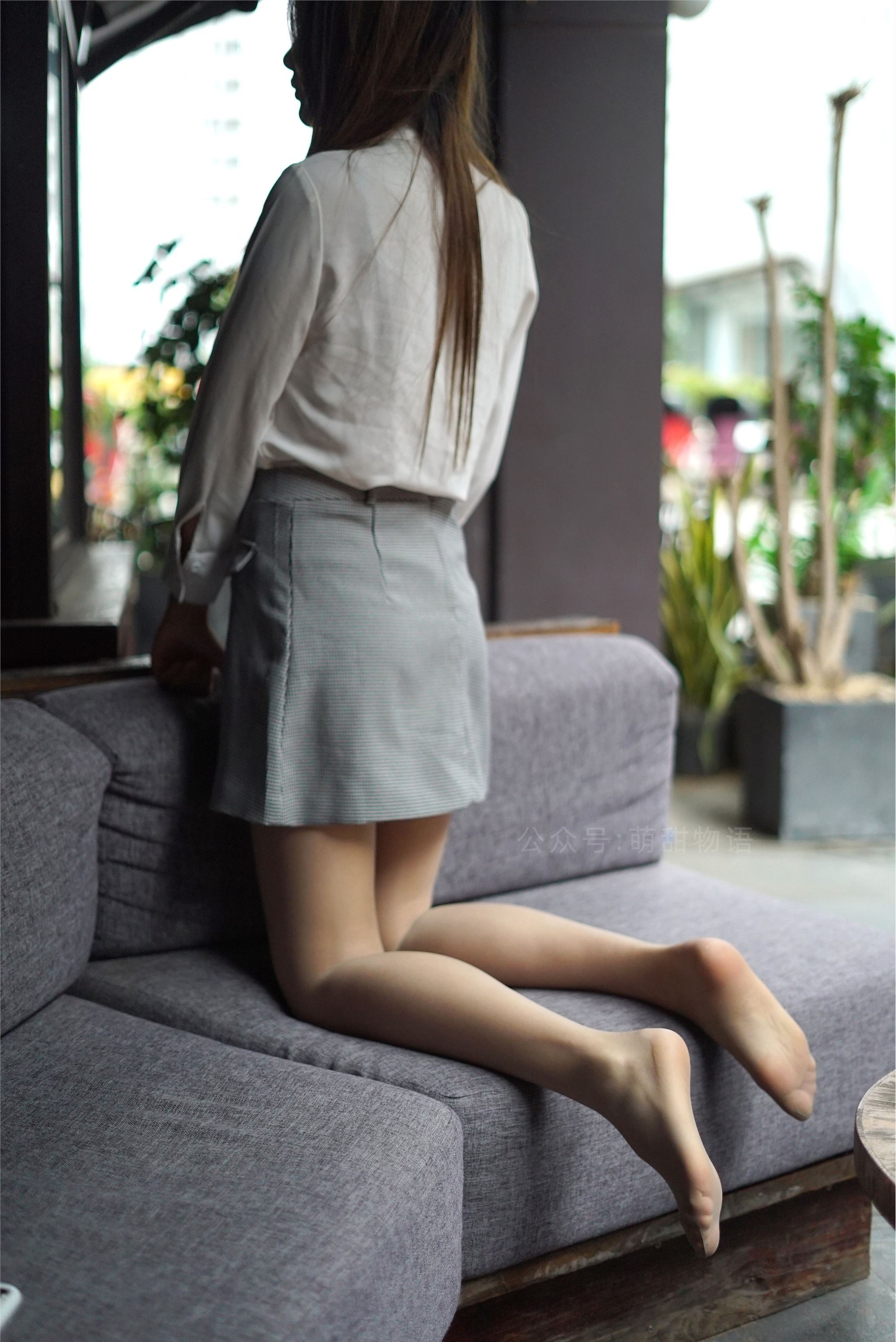 萌甜物语 XM210 《在路边的座位玩脚脚-笑笑(含SP)》